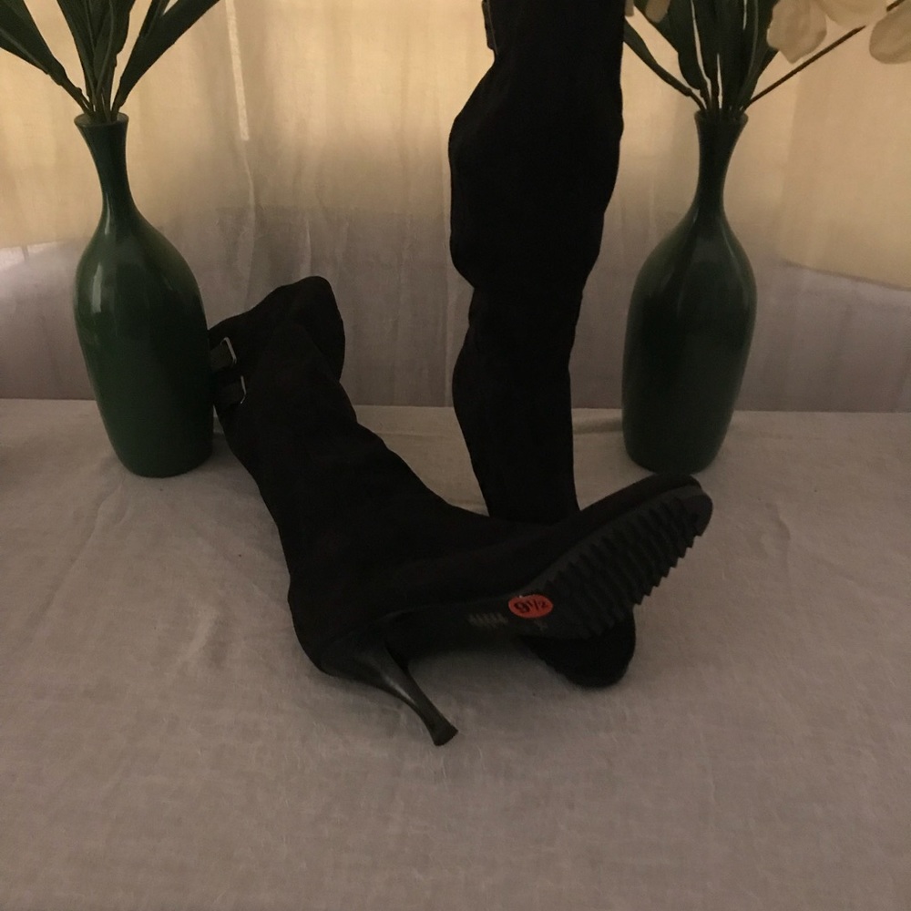💞BCBG eneration black suede boots - Picture 5 of 6